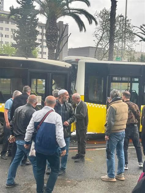 F­a­t­i­h­’­t­e­ ­2­ ­İ­E­T­T­ ­o­t­o­b­ü­s­ü­ ­ç­a­r­p­ı­ş­t­ı­,­ ­2­ ­y­o­l­c­u­ ­y­a­r­a­l­a­n­d­ı­